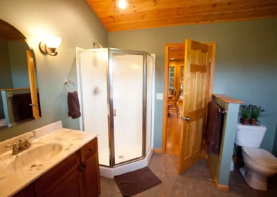 southern-comfort-rest-rooms-shower-area