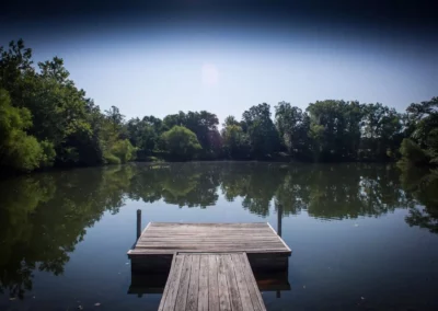 woodland-cabins-front-lake-view